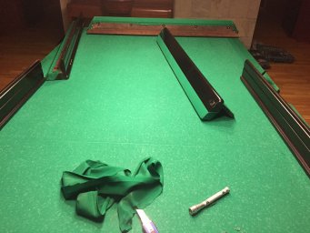 Замена бортовой резины на бильярдном столе: пошаговая инструкция